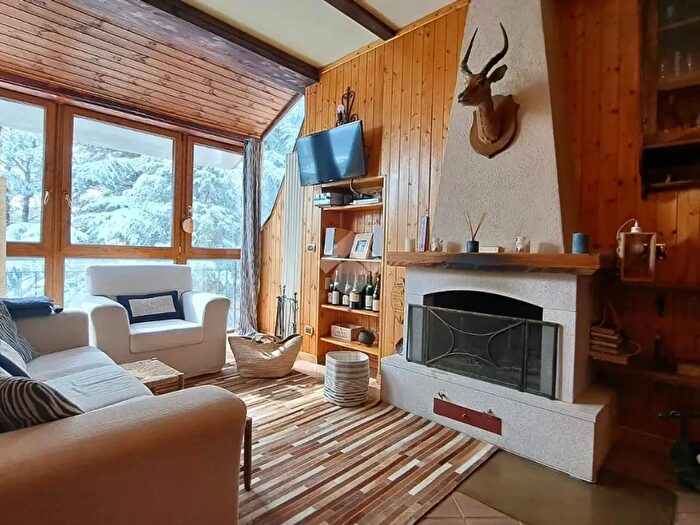 Appartamento trilocale in vendita in Viale Napoli, Pescocostanzo