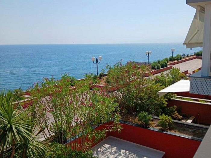 Casa monolocale in affitto in Piazza degli Ulivi, Pineta, Arenzano