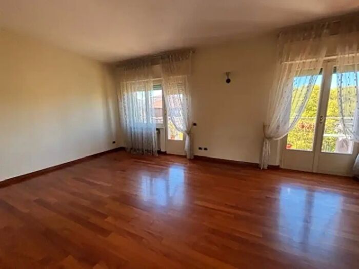 Appartamento trilocale in affitto in Viale Biagio Pelacani, Parma