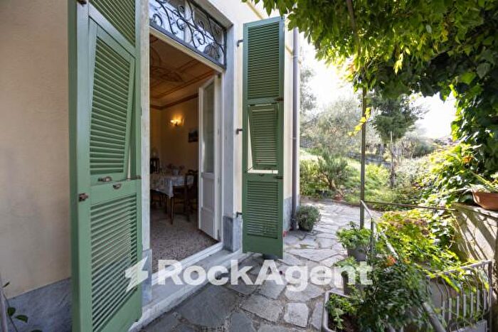 Casa con 5 locali in vendita in Via Martiri di Belfiore, Fivizzano