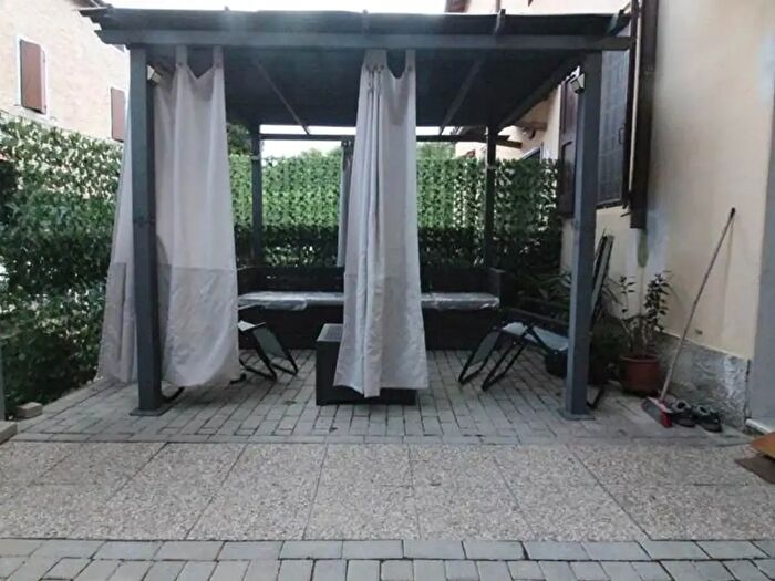 Casa con 6 locali in vendita in Ravarino Via Gandhi, Ravarino