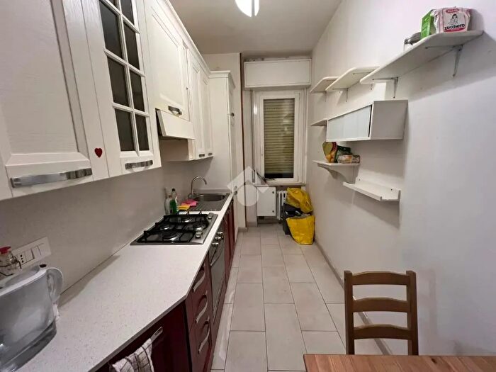 Appartamento trilocale in affitto in Via Inigo Campioni, Parma