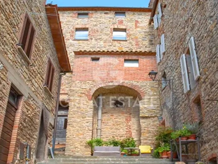 Appartamento con 6 locali in vendita in Via Uliveto, Parrano