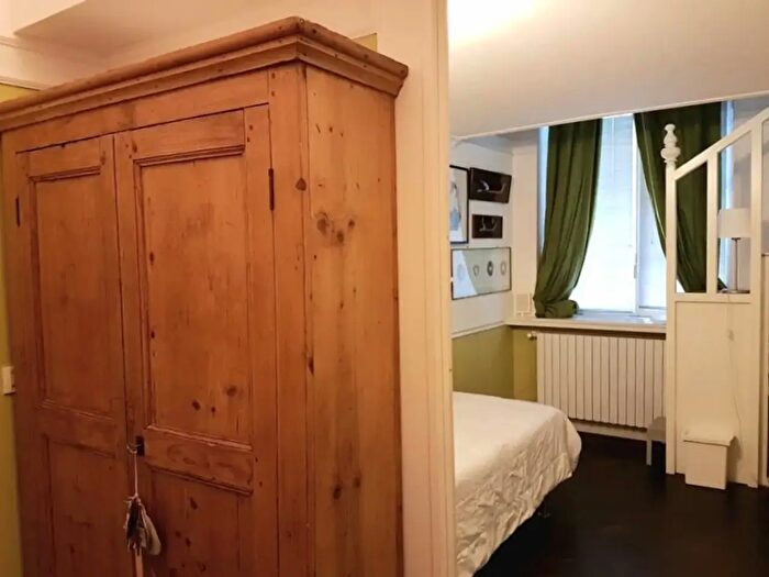 Appartamento quadrilocale in affitto in Viale Isonzo, Milano