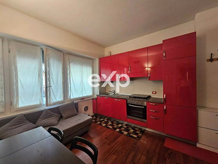 Appartamento bilocale in affitto in Via Desenzano, Gambara, Milano