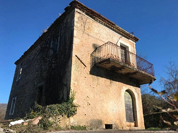 Casa con 7 locali in vendita in Località Pozzuoli Casalvieri Frosinone, Casalvieri