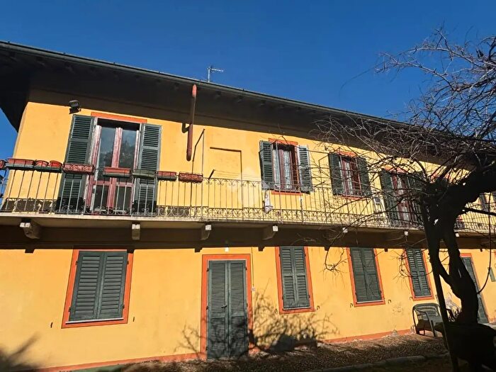 Appartamento quadrilocale in vendita in Via Don Minzoni, Castelletto Sopra Ticino