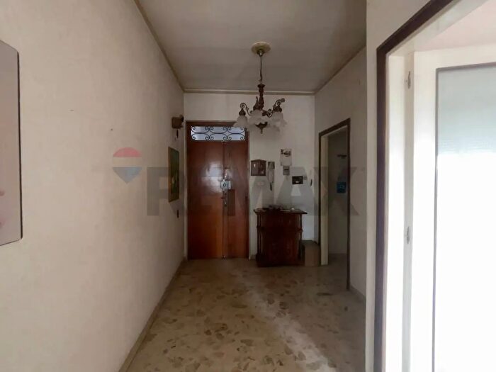 Appartamento con 6 locali in vendita in Santeramo In Colle