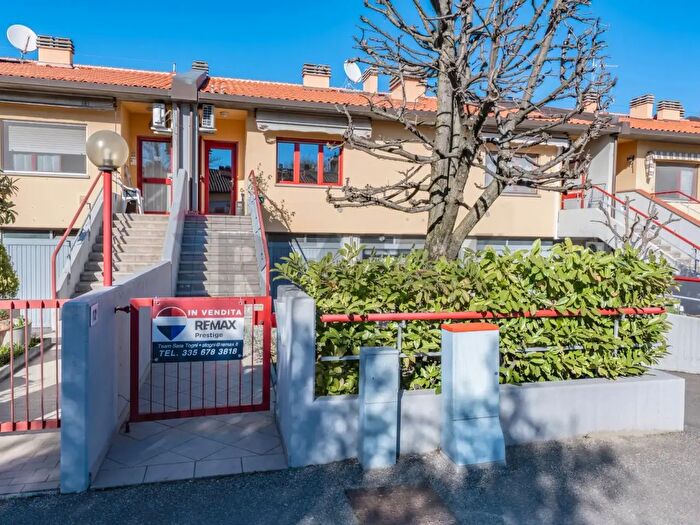 Casa trilocale in vendita in Via Pietro Reali, Forli