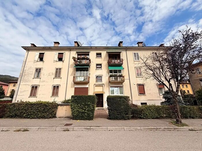 Appartamento quadrilocale in vendita in Via Battaglione Monte Berico, Valdagno