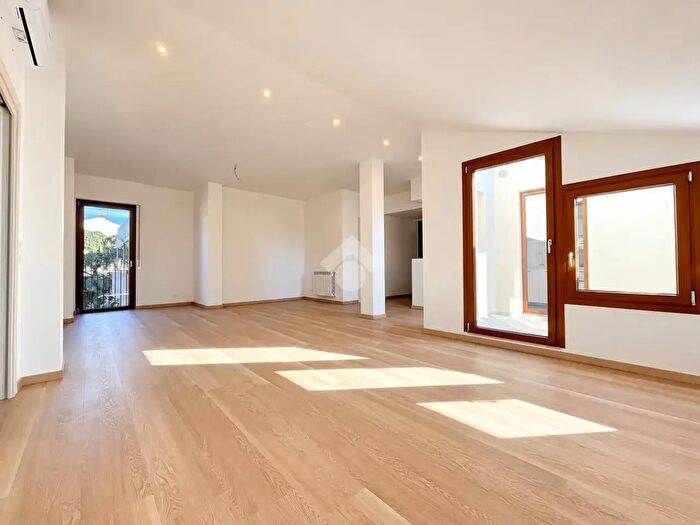 Appartamento quadrilocale in vendita in Viale Duccio da Buoninsegna, Arezzo