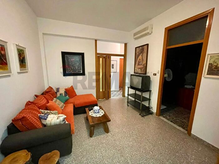 Appartamento con 10 locali in vendita in CoriglianoRossano