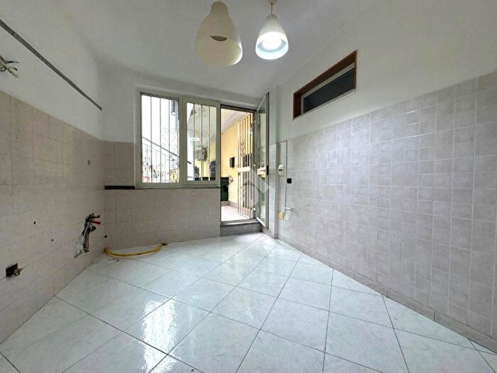 Appartamento trilocale in affitto in Via Conte Piromallo, Massa di Somma