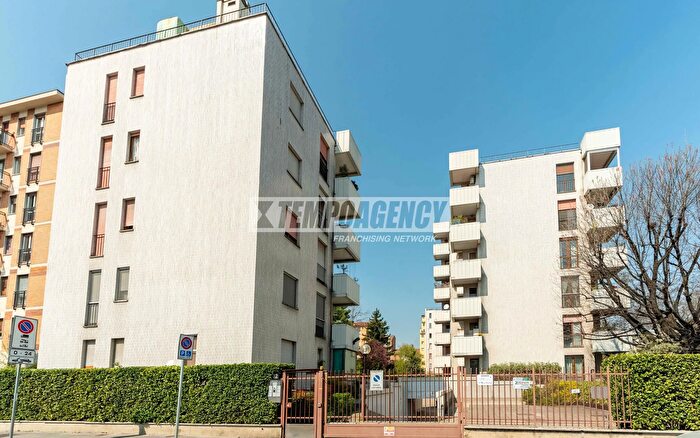 Appartamento trilocale in vendita in Milano