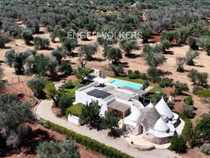 Casa con 6 locali in vendita in San Michele Salentino