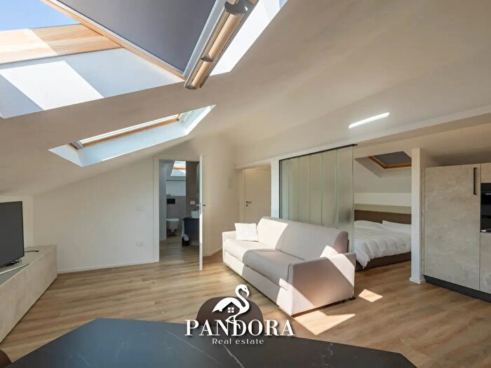 Appartamento in vendita in Via Varese, Gallarate