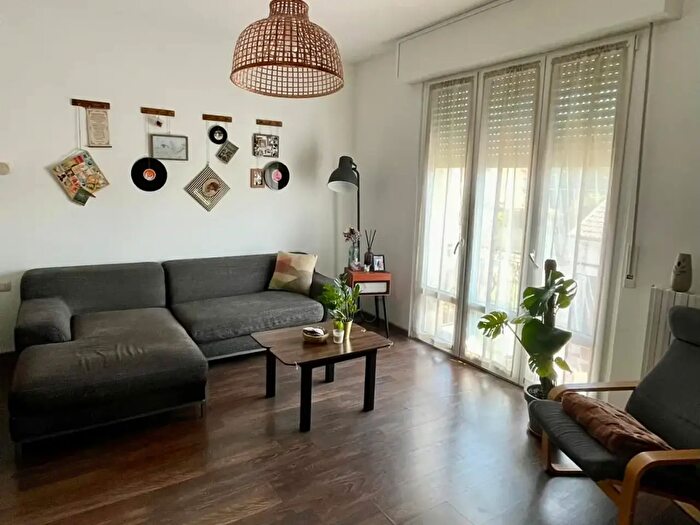 Appartamento trilocale in affitto in Via Arco, Rho