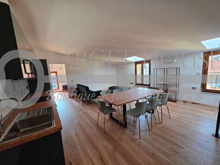 Casa con 5 locali in affitto in Via Ciro Menotti, Indipendenza, Milano