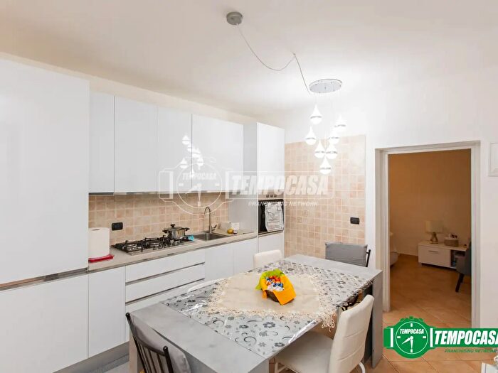 Appartamento bilocale in vendita in Via Novara, Busto Arsizio