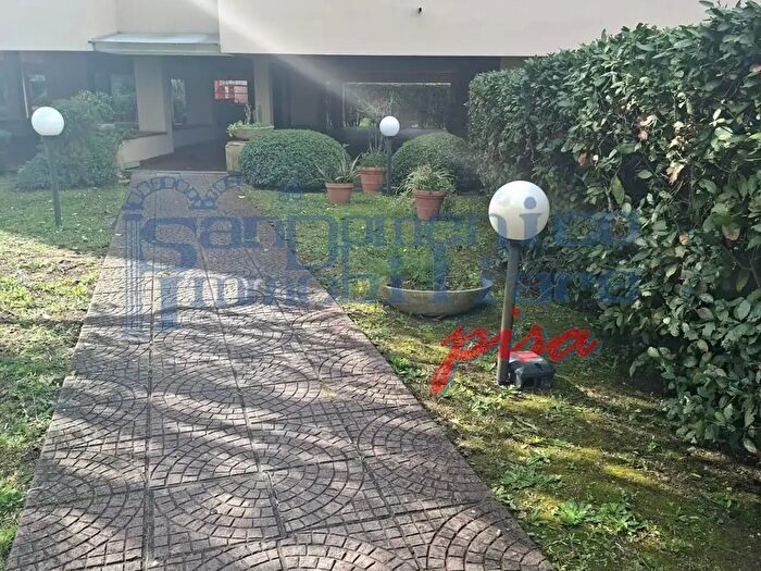 Appartamento con 5 locali in vendita in Ntonio Pesenti, Pisa