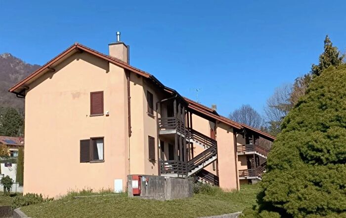 Appartamento trilocale in vendita in Via Monte Barro, Galbiate