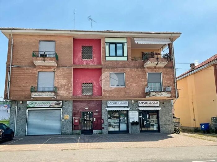 Appartamento trilocale in vendita in Via Torino, Leini'