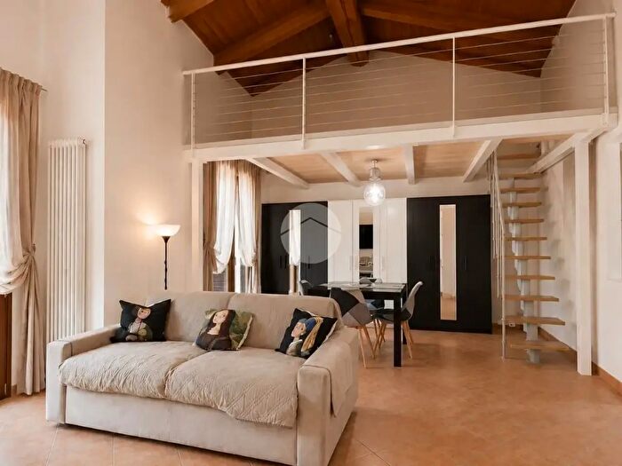 Appartamento trilocale in vendita in Via Santo Stefano, Gradara