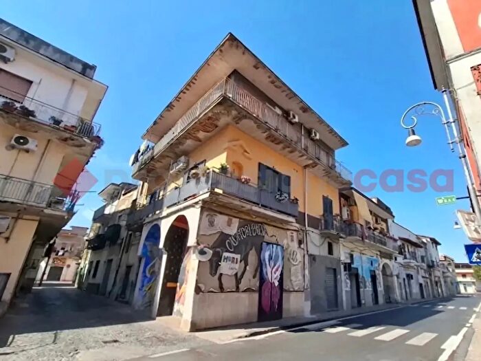 Appartamento trilocale in vendita in Via Vico Giudici Snc, San Valentino Torio