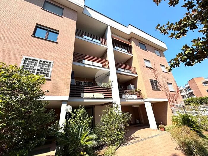 Appartamento bilocale in vendita in Via Alberto Marvelli, Roma