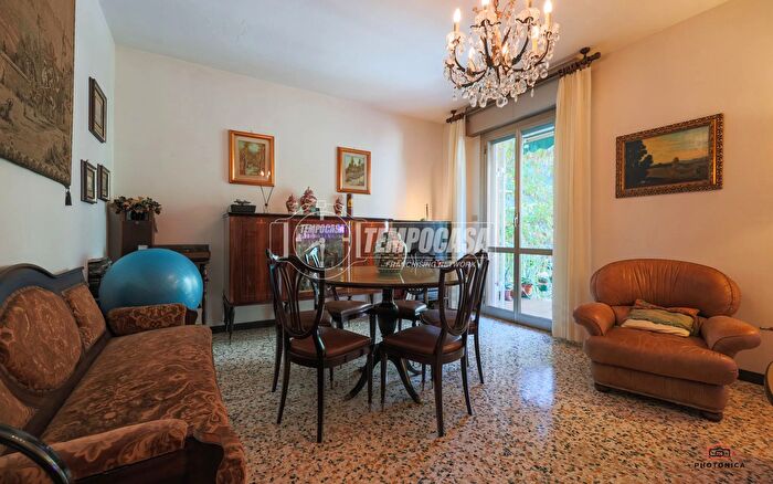 Appartamento con 5 locali in vendita in Bologna