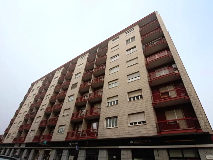 Appartamento trilocale in vendita in Corso Lombardia, Torino