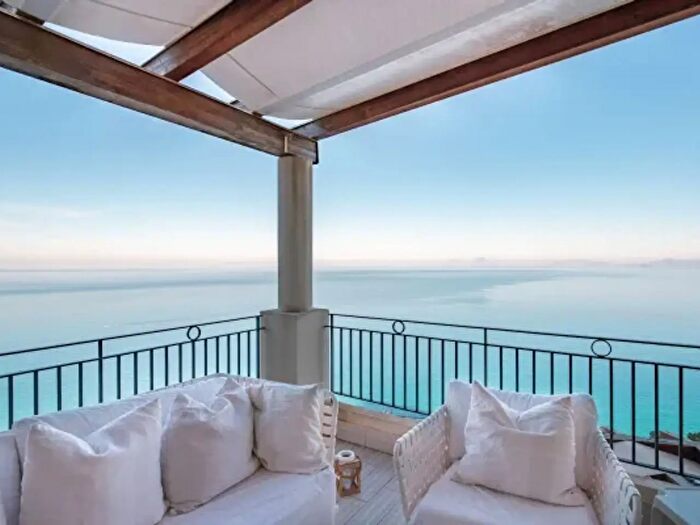 Appartamento bilocale in vendita in Via Torre delle Ciavole, Piraino