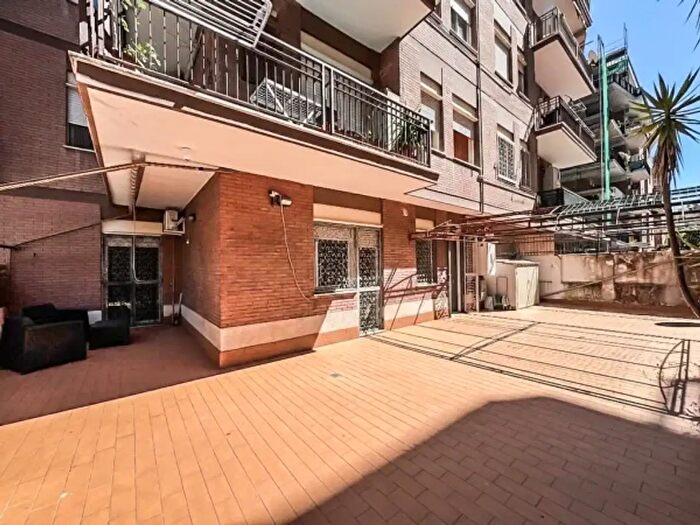 Appartamento bilocale in vendita in Via Umberto Cagni, Roma