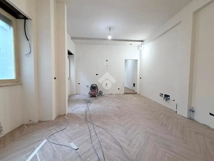 Appartamento trilocale in vendita in Via del Casale Giuliani, Roma