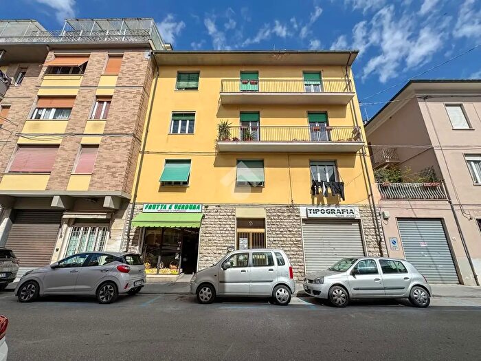 Appartamento quadrilocale in vendita in Via Silvio Pellico, Pontedera