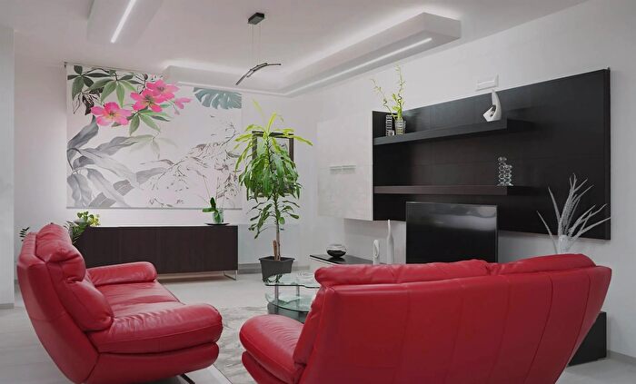 Appartamento con 5 locali in vendita in Via Ettore Romagnoli, Gela