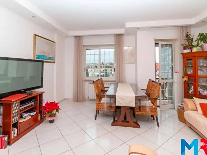 Appartamento quadrilocale in vendita in Via Danilo Stiepovic, Roma