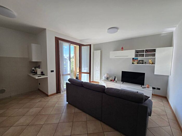 Appartamento trilocale in affitto in Via Santa Caterina da Siena, Seriate