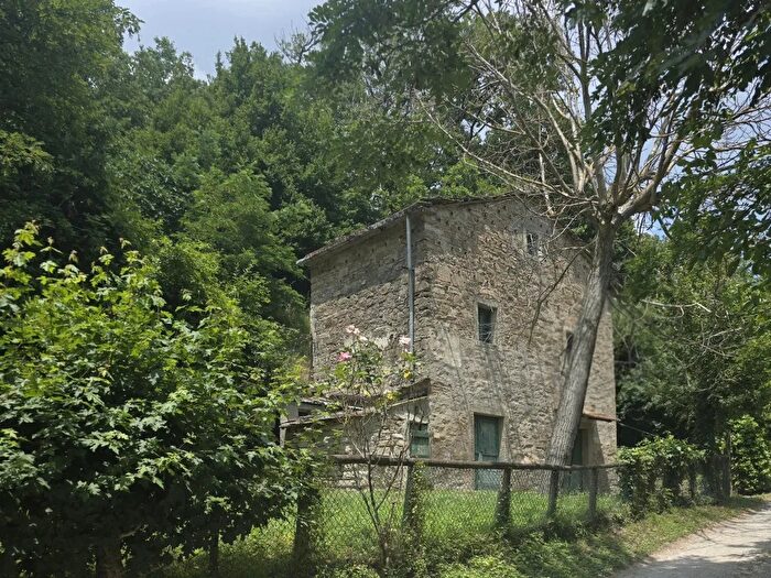 Casa quadrilocale in vendita in Via SLorenzo San Piero Campagna, Bagno Di Romagna