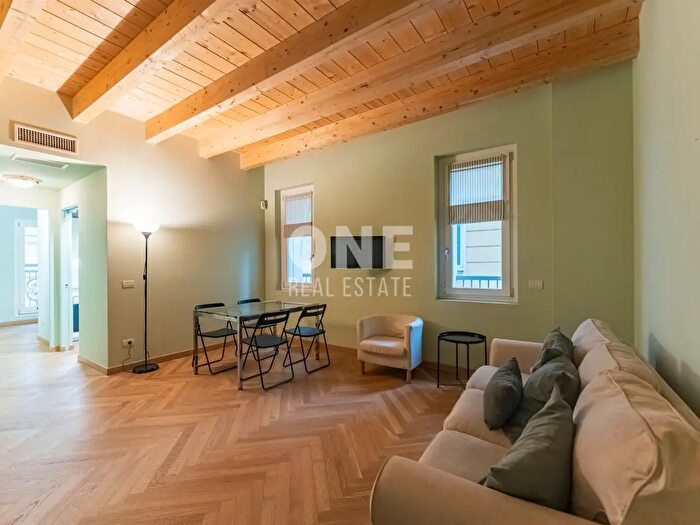 Appartamento trilocale in affitto in Via Marghera, Milano