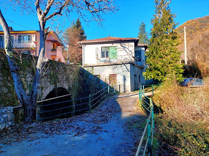Casa con 5 locali in vendita in Borgata Gandalino, Pornassio
