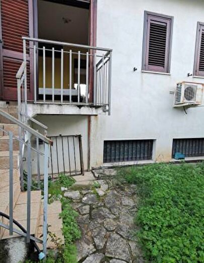 Appartamento trilocale in affitto in Via P Tropea, Soverato