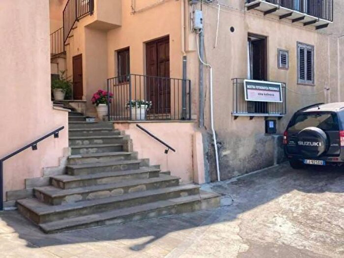 Appartamento monolocale in vendita in Vicolo Palazzi, Pollina