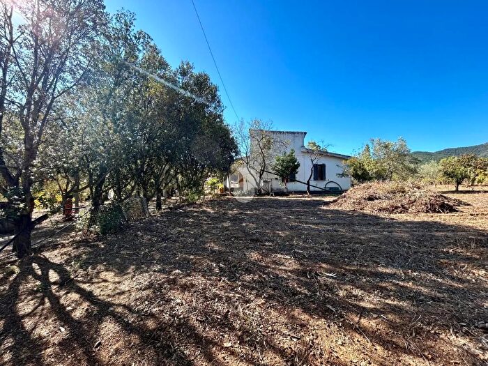 Casa trilocale in vendita in Località Pranu Zippiri, Uta