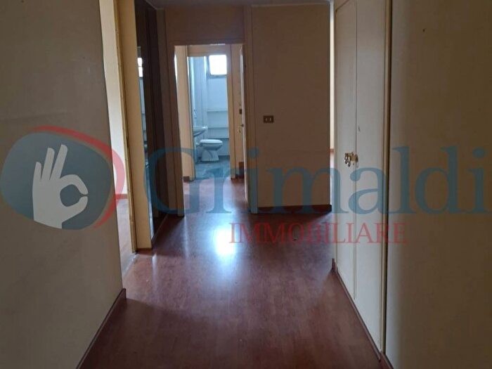 Appartamento trilocale in affitto in Via Giuseppe Frua, Frua, Milano