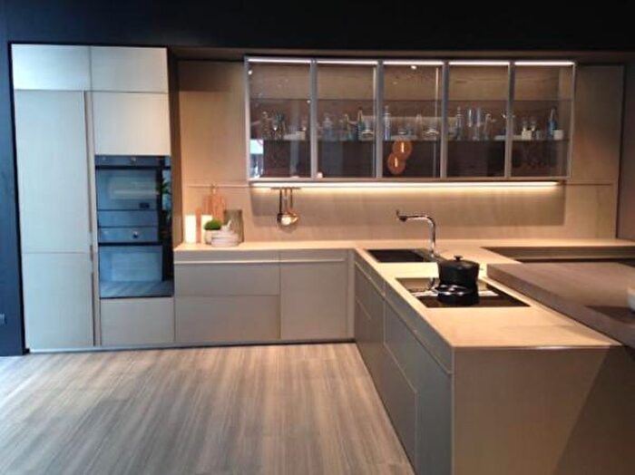 Appartamento con 5 locali in vendita in Via Giuseppe Lazzarin, Conegliano