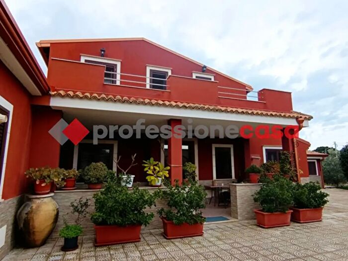 Casa con 10 locali in vendita in Via Paolo Borsellino, Augusta