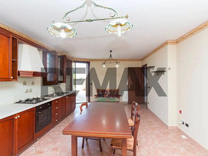 Casa con 7 locali in vendita in Via Cassone, Zafferana Etnea