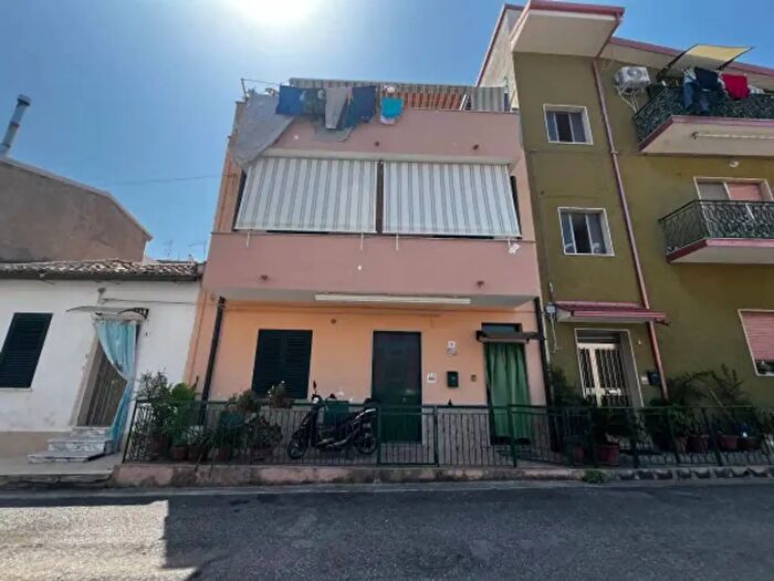 Casa con 6 locali in vendita in Frazione San Leo Traversa, Briatico