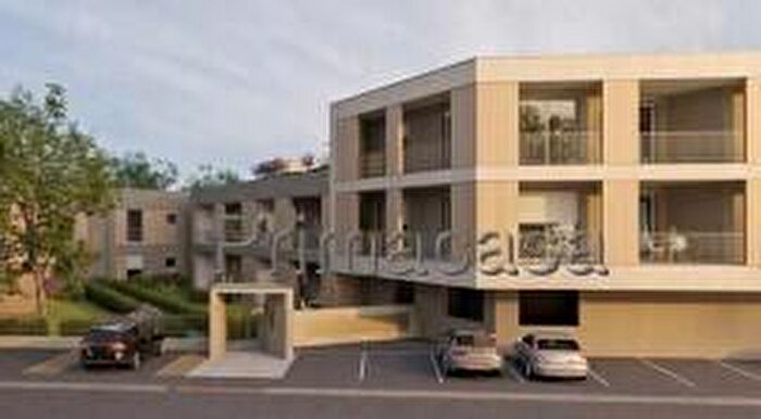 Appartamento con 5 locali in vendita in Via Antonio Milani, Verona